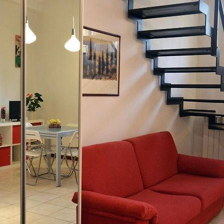 Flats4Rent Tommaso Apartment Verona Ngoại thất bức ảnh