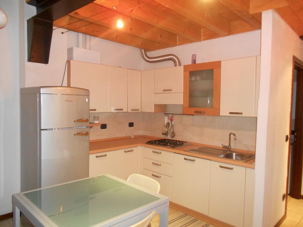 Flats4Rent Tommaso Apartment Verona Ngoại thất bức ảnh