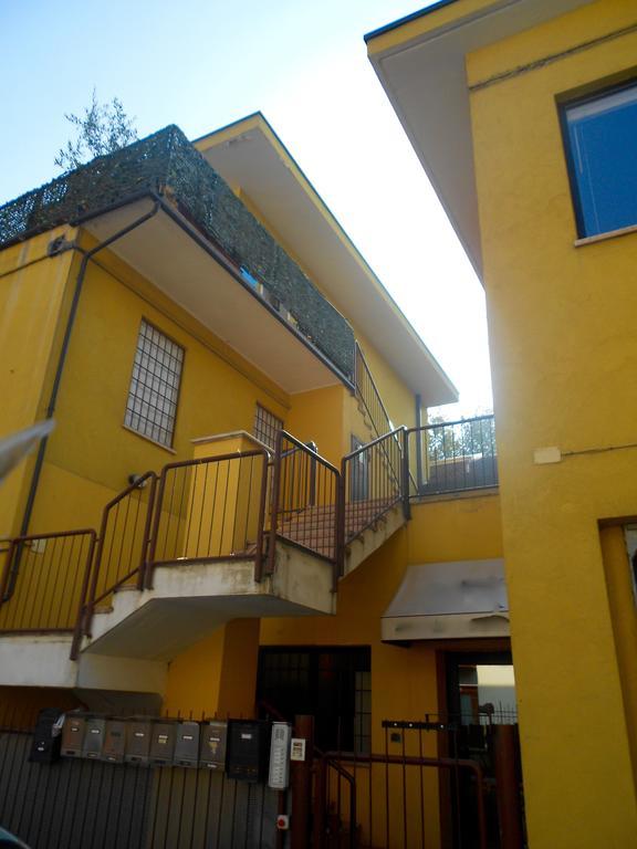 Flats4Rent Tommaso Apartment Verona Ngoại thất bức ảnh