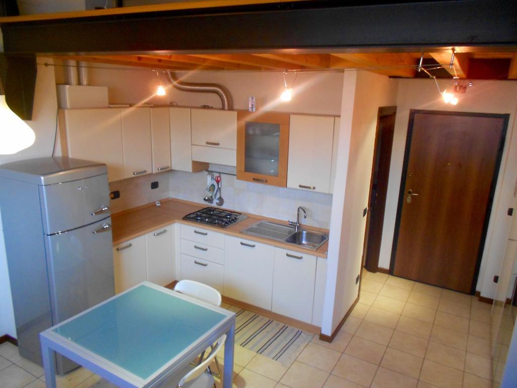 Flats4Rent Tommaso Apartment Verona Ngoại thất bức ảnh