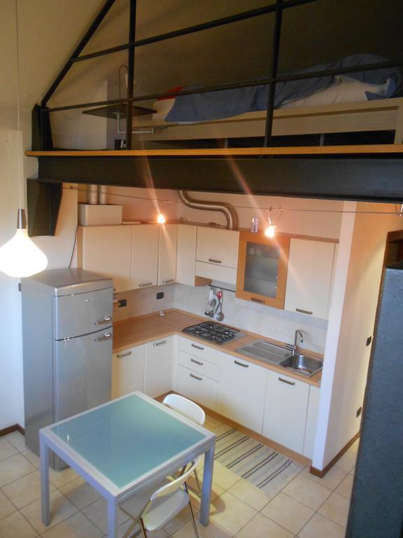 Flats4Rent Tommaso Apartment Verona Ngoại thất bức ảnh