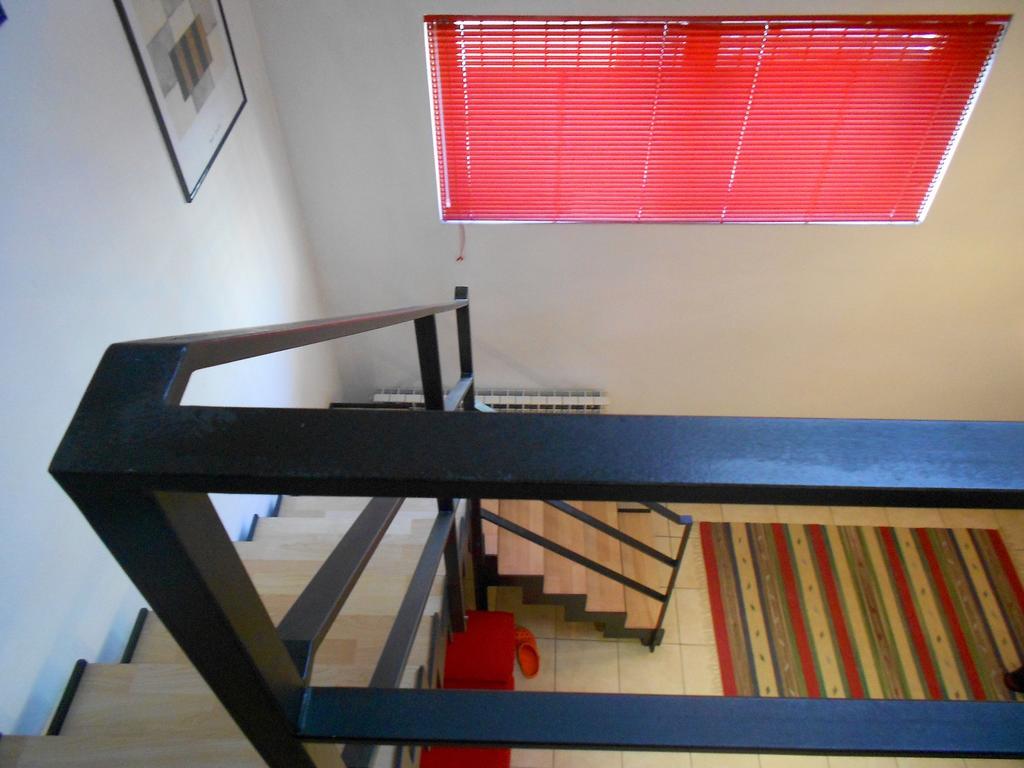 Flats4Rent Tommaso Apartment Verona Ngoại thất bức ảnh