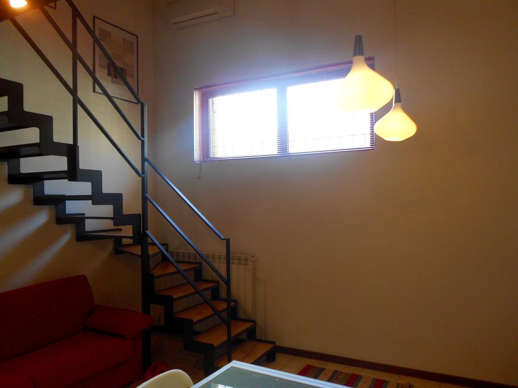 Flats4Rent Tommaso Apartment Verona Ngoại thất bức ảnh