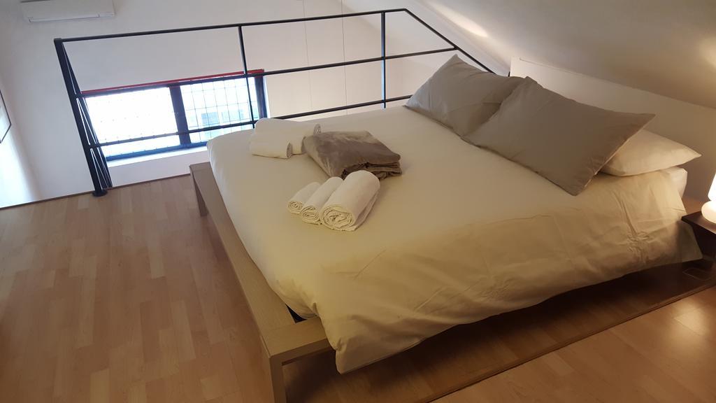 Flats4Rent Tommaso Apartment Verona Ngoại thất bức ảnh